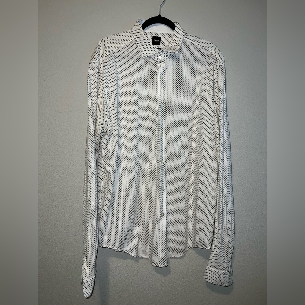 Mens long sleeve Hugo Boss Dress Shirt.  XL
